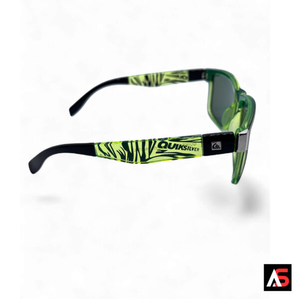 Quiksilver  display picture 2